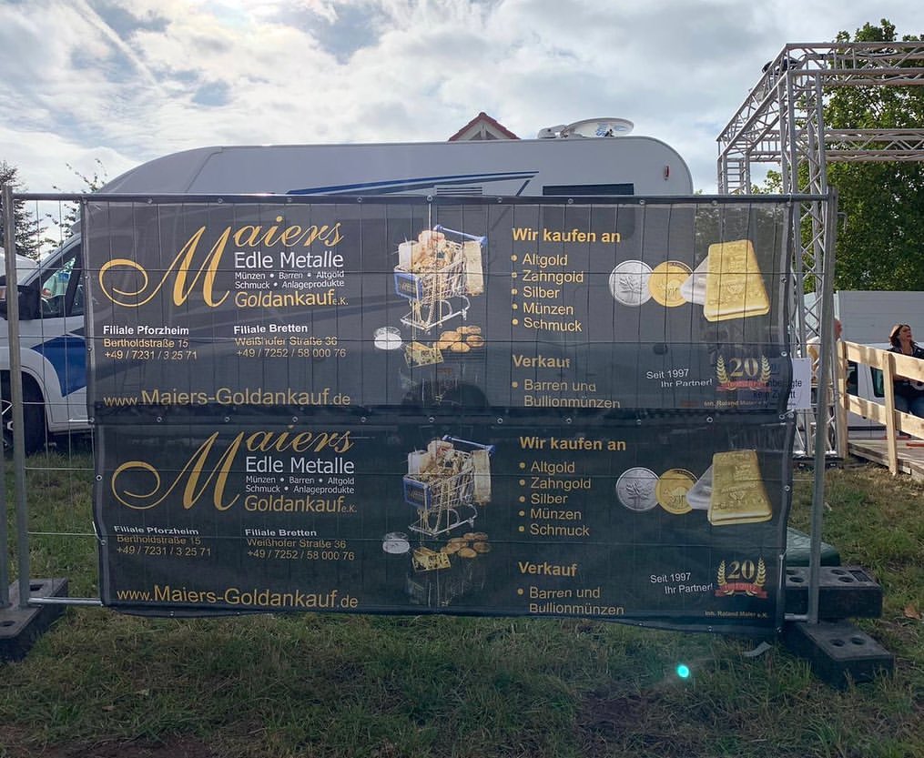 Produzierter Mesh-Banner für ein Projekt in Pforzheim