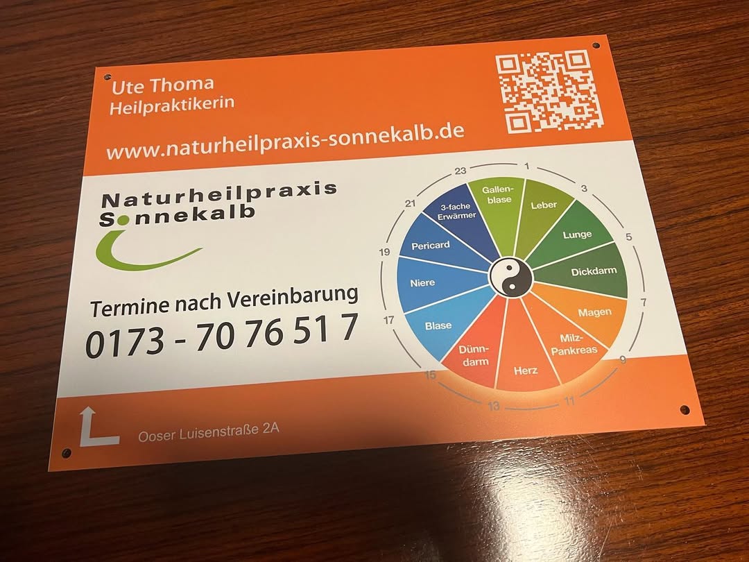 Bedrucktes Firmenschild aus Alu-Dibond